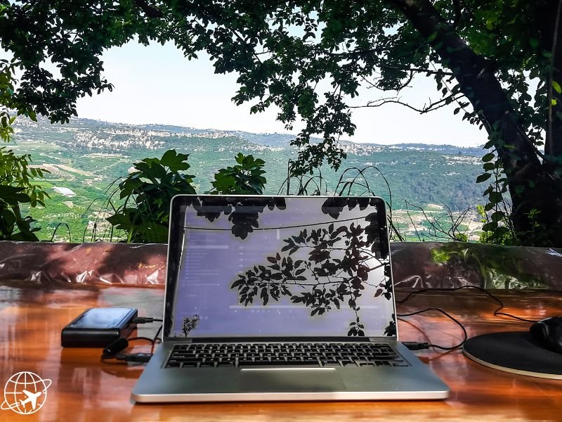 Making Money for Travel with Fiverr A Comprehensive Guide