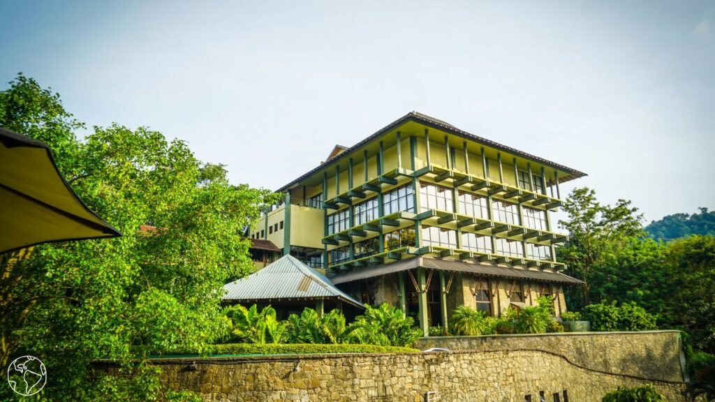 eco friendly adventures how to travel without leaving a huge footprint (1)