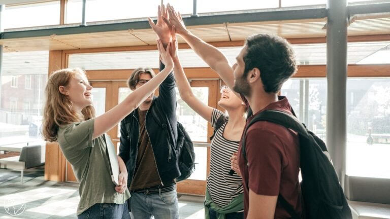 the ultimate guide to scoring cheap flights & booking at just the right time